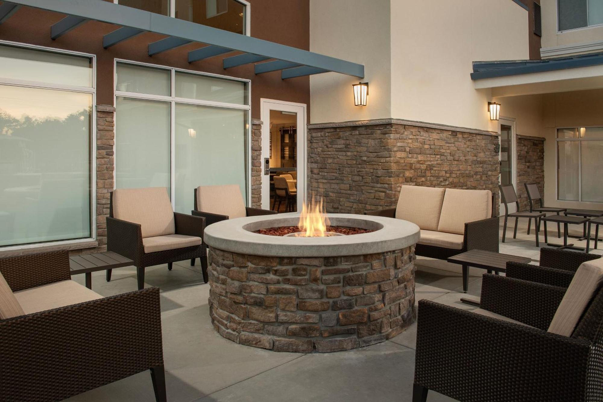 Residence Inn By Marriott Fresno Clovis Exterior foto